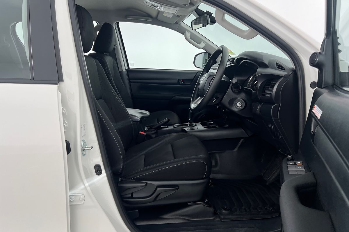 2023 Toyota Hilux SR GUN126R 4X4