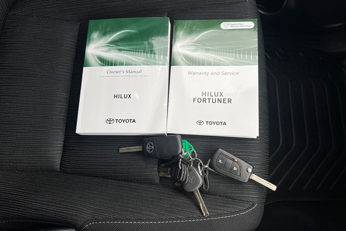 2023 Toyota Hilux SR GUN126R 4X4