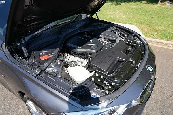 2016 BMW 320d Sport Line F30 LCI