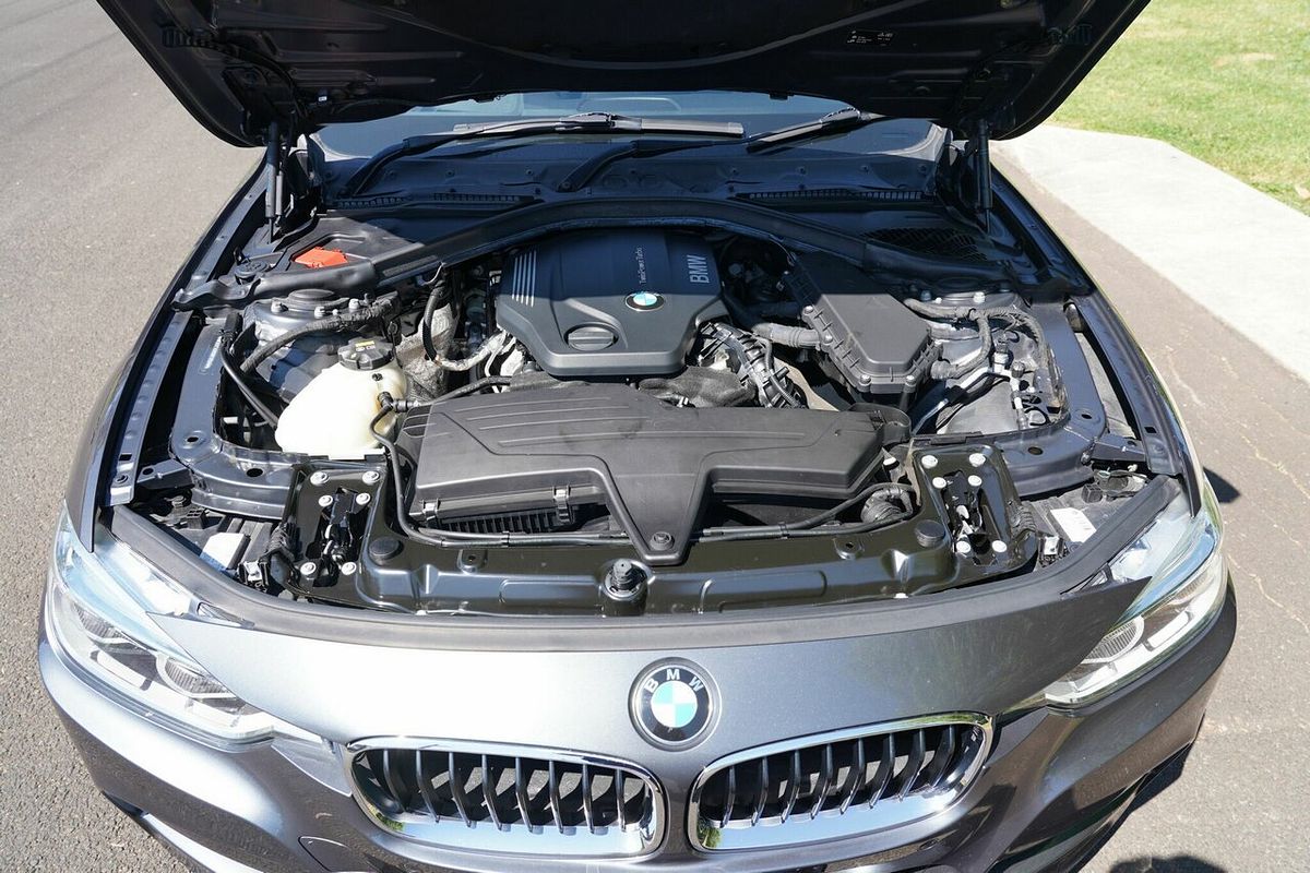 2016 BMW 320d Sport Line F30 LCI