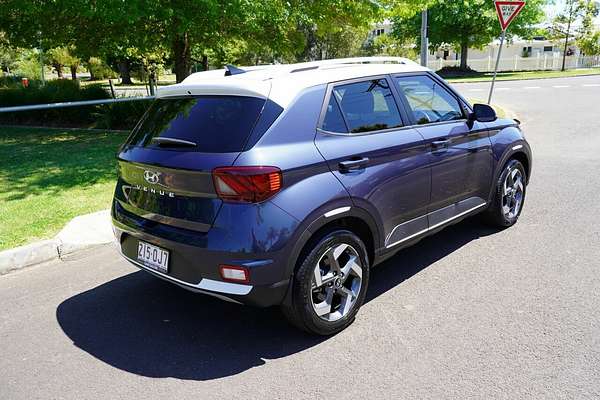 2022 Hyundai Venue Elite (denim) Two-Tone Roof QX.V4