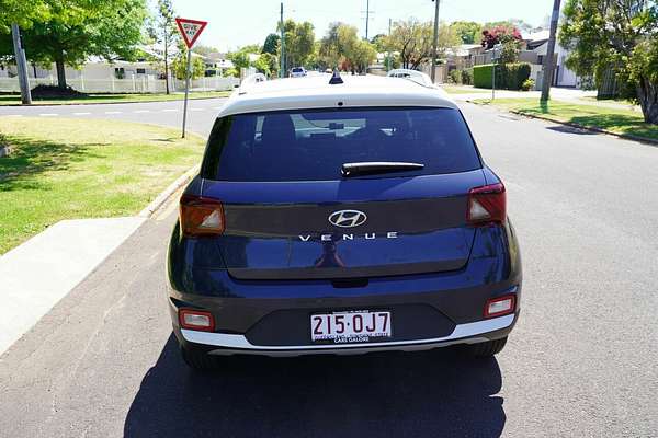2022 Hyundai Venue Elite (denim) Two-Tone Roof QX.V4