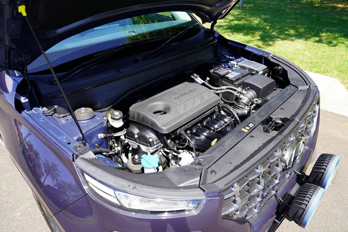 2022 Hyundai Venue Elite (denim) Two-Tone Roof QX.V4