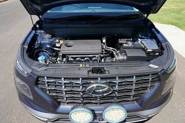 2022 Hyundai Venue Elite (denim) Two-Tone Roof QX.V4