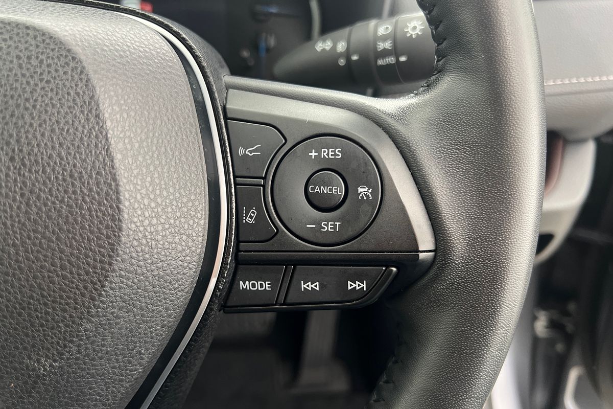 2021 Toyota RAV4 Cruiser AXAH52R