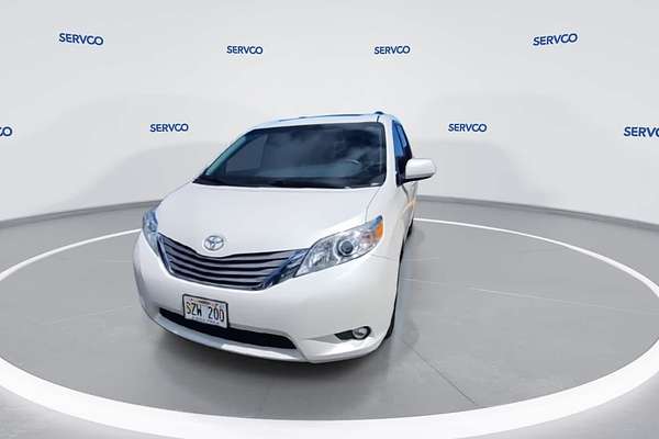 2017 Toyota SIENNA XLE