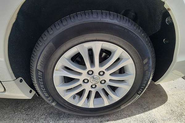 2017 Toyota SIENNA XLE