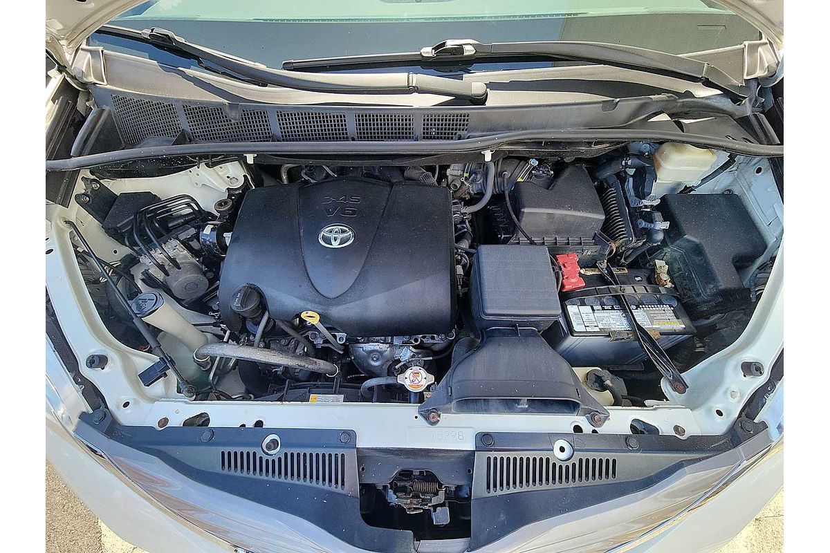 2017 Toyota SIENNA XLE