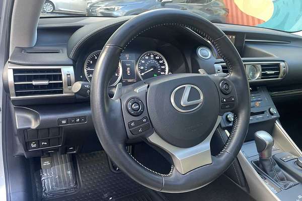 2016 Lexus IS