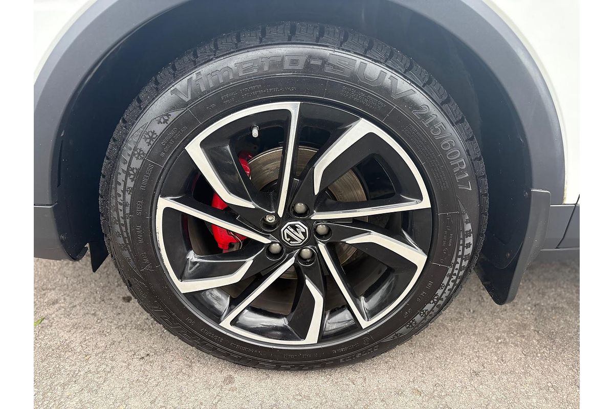 2021 MG ZS Essence AZS1