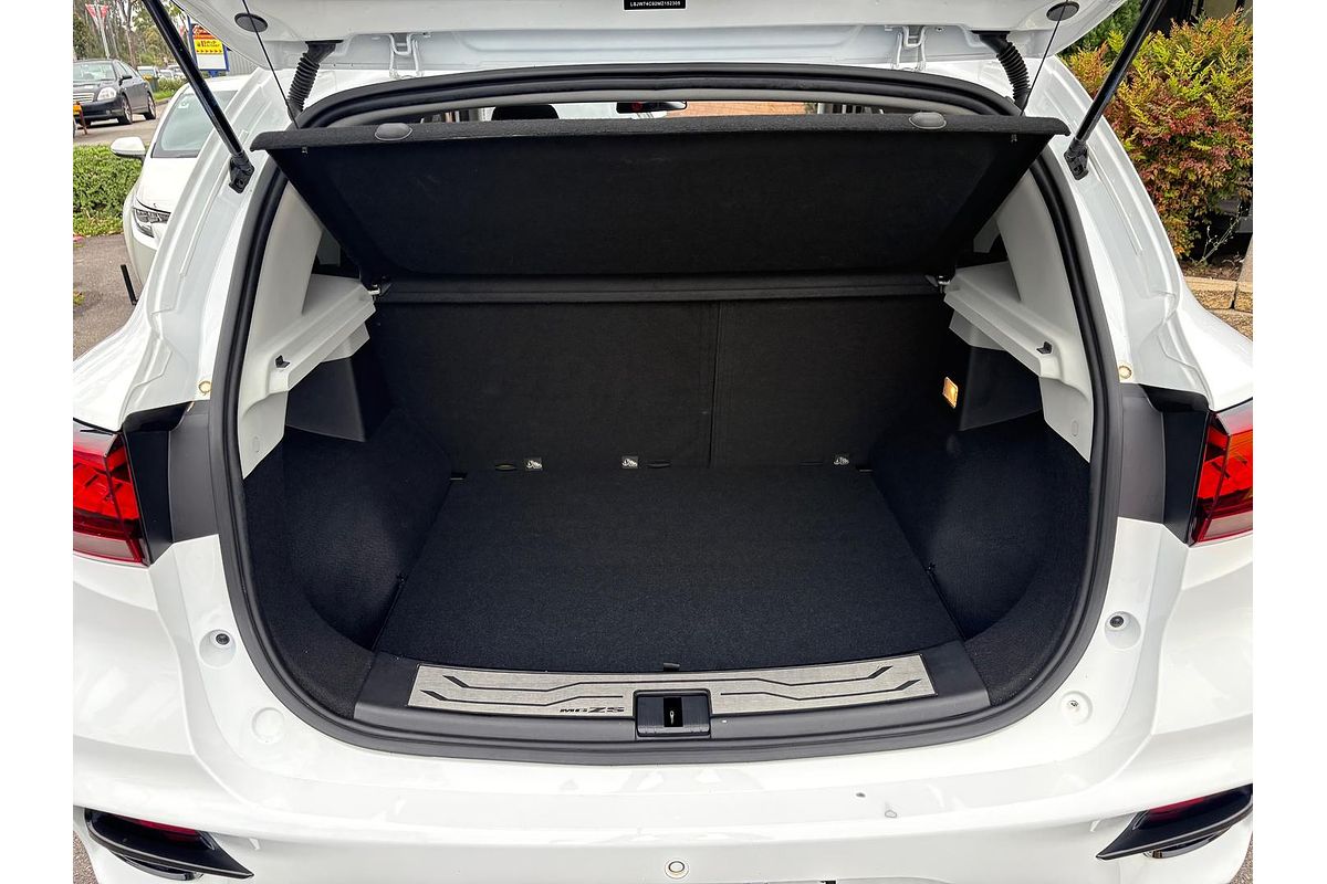 2021 MG ZS Essence AZS1