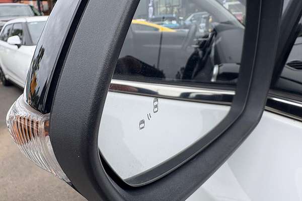 2021 MG ZS Essence AZS1