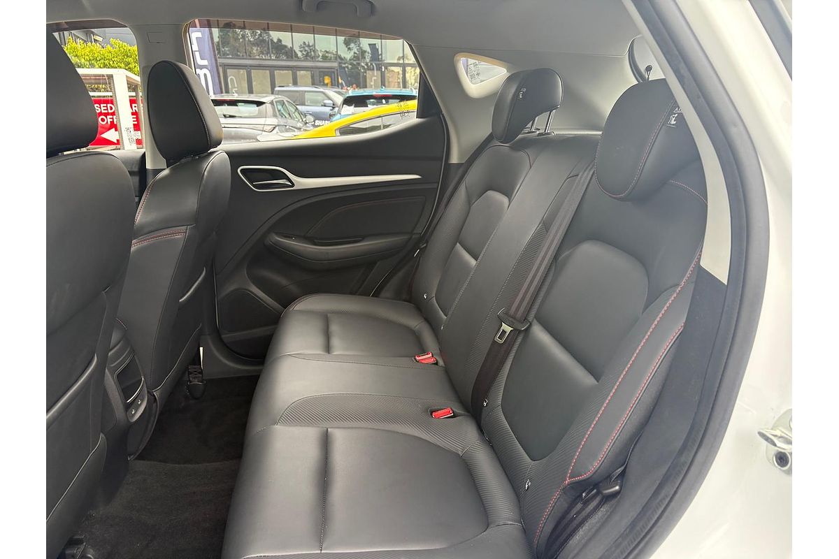 2021 MG ZS Essence AZS1