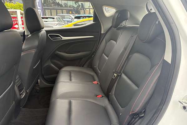 2021 MG ZS Essence AZS1