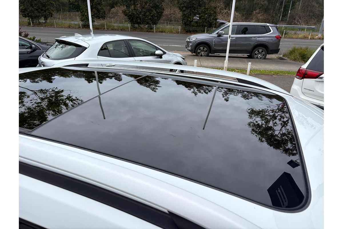 2021 MG ZS Essence AZS1