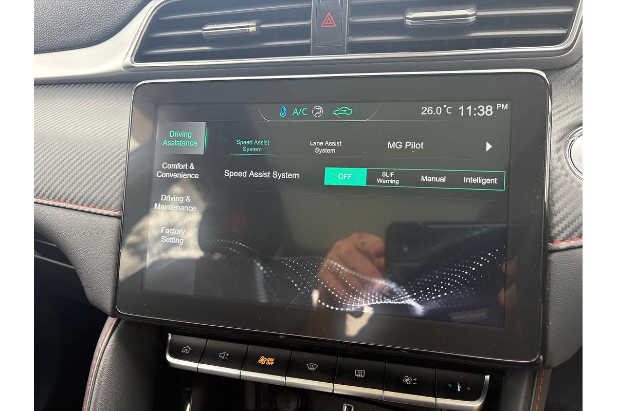 2021 MG ZS Essence AZS1