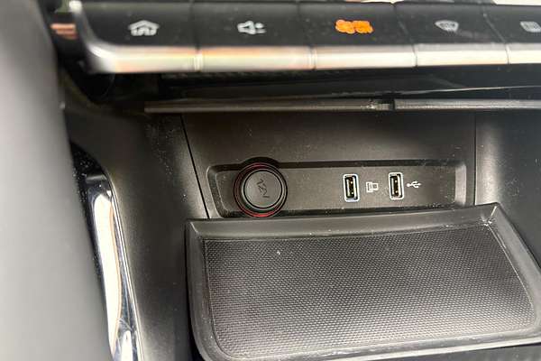 2021 MG ZS Essence AZS1