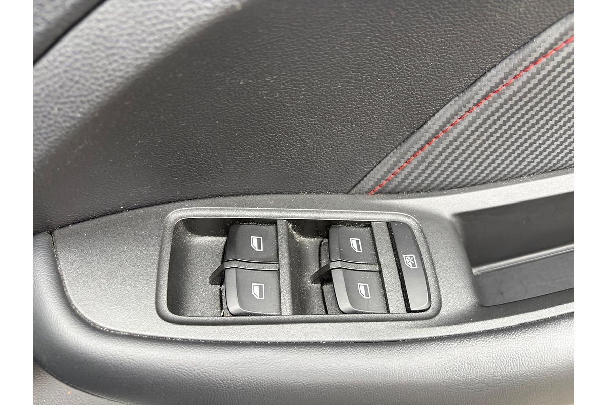 2021 MG ZS Essence AZS1