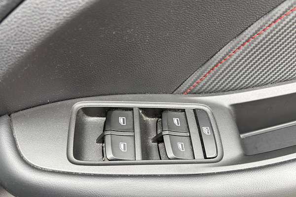 2021 MG ZS Essence AZS1