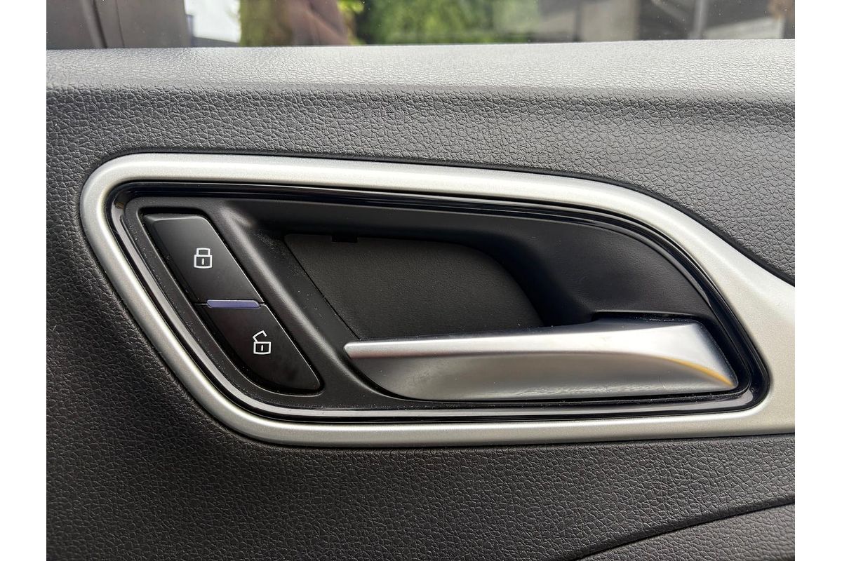 2021 MG ZS Essence AZS1