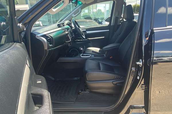 2022 Toyota Hilux SR5 GUN126R 4X4