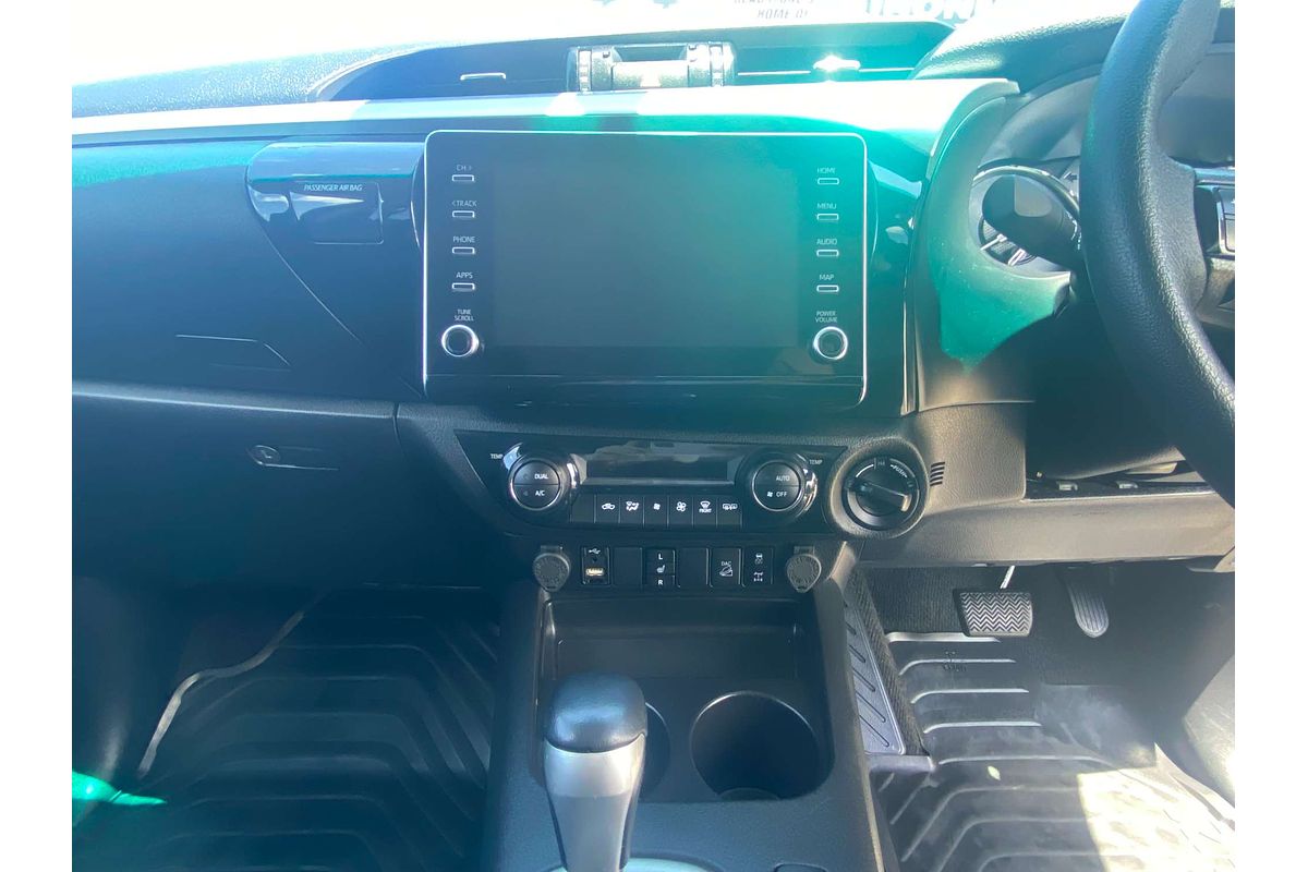 2022 Toyota Hilux SR5 GUN126R 4X4