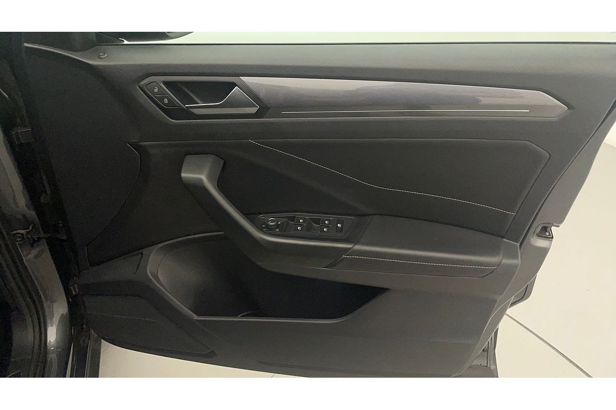 2022 Volkswagen T-Roc 110TSI Style D11