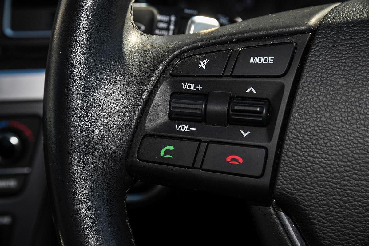 2015 Hyundai Genesis Sensory Pack DH