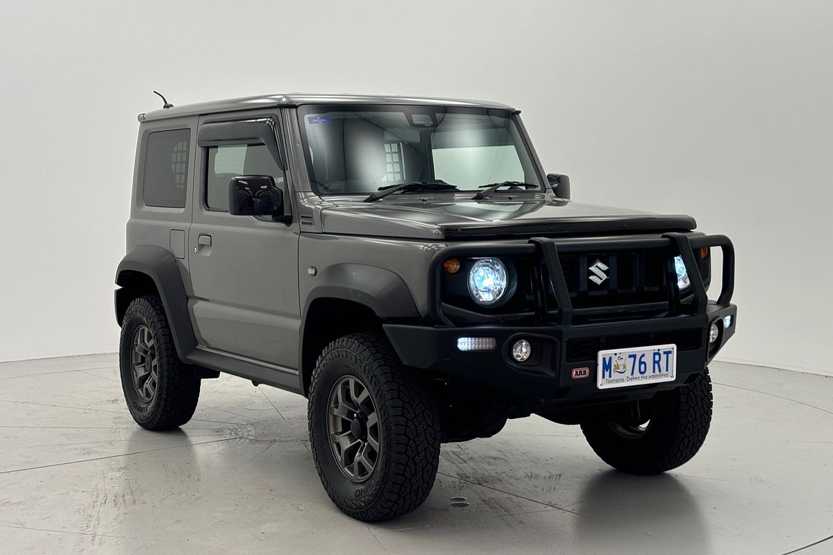 2020 SUZUKI JIMNY  5 SP MANUAL 4x4 2D WAGON 4CYL 