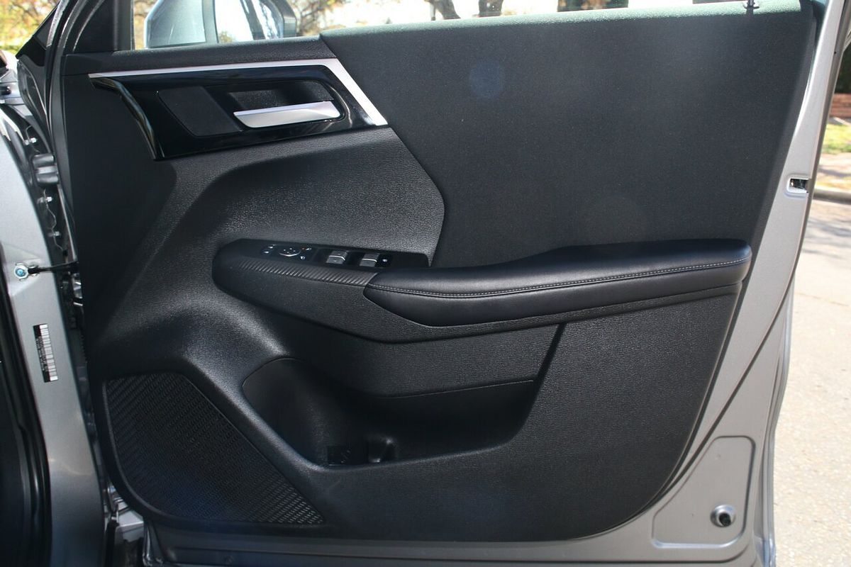 2022 Mitsubishi Outlander ES ZM