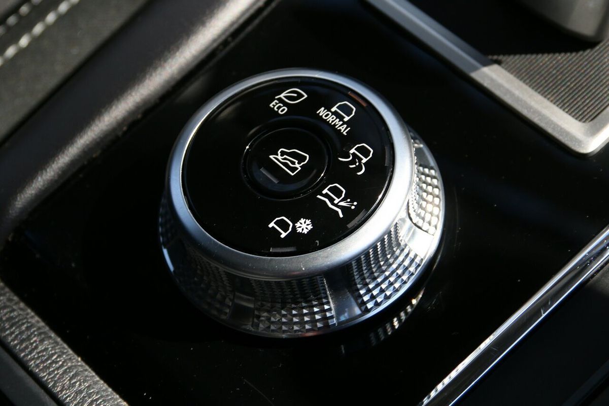 2022 Mitsubishi Outlander ES ZM