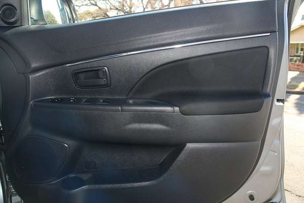 2022 Mitsubishi ASX ES XD