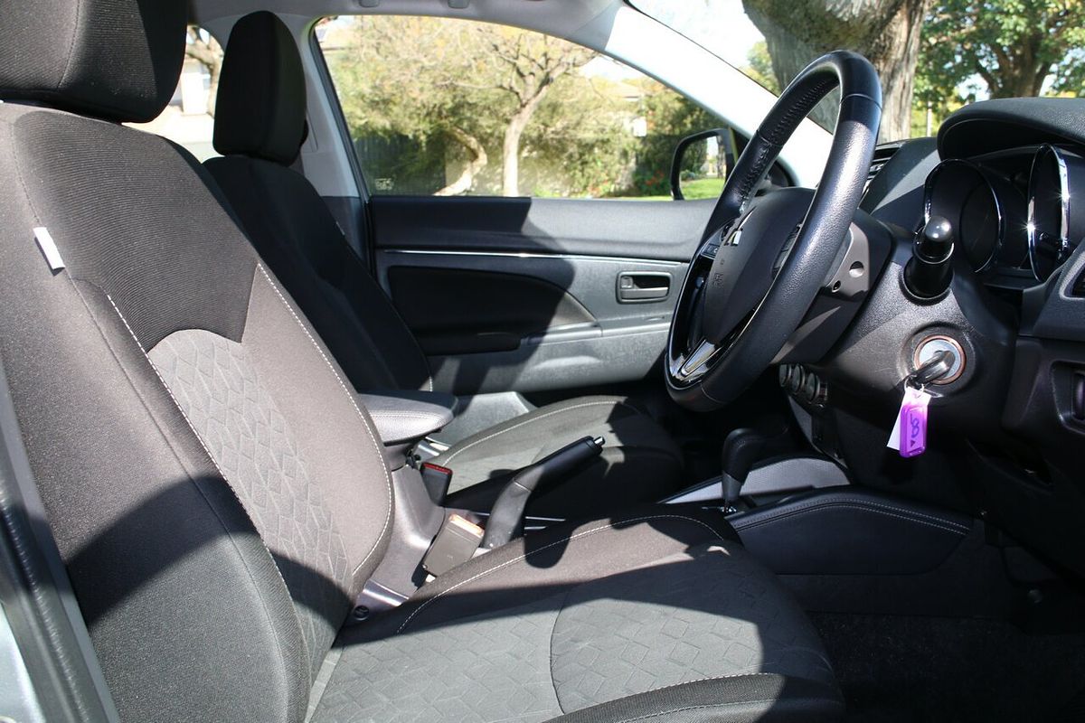 2022 Mitsubishi ASX ES XD