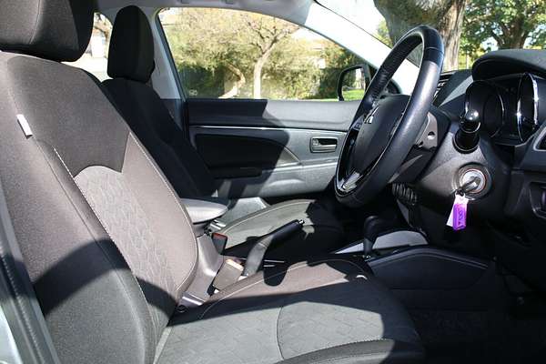 2022 Mitsubishi ASX ES XD