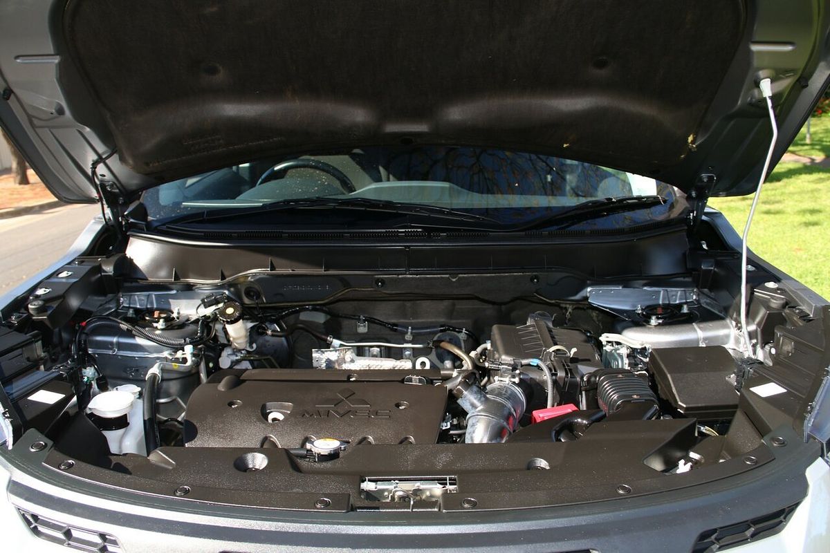 2022 Mitsubishi ASX ES XD