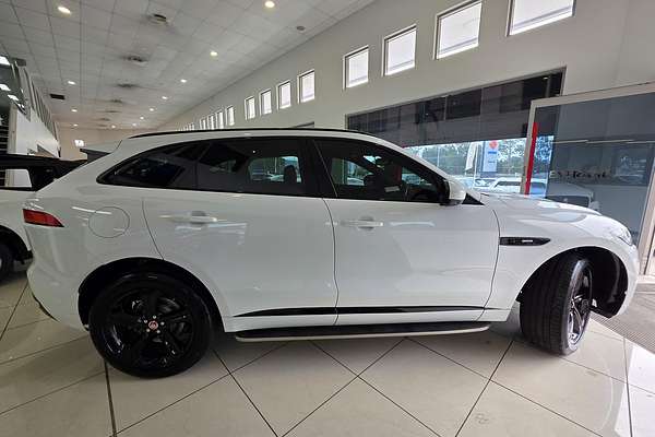 2016 Jaguar F-PACE 20d R-Sport X761