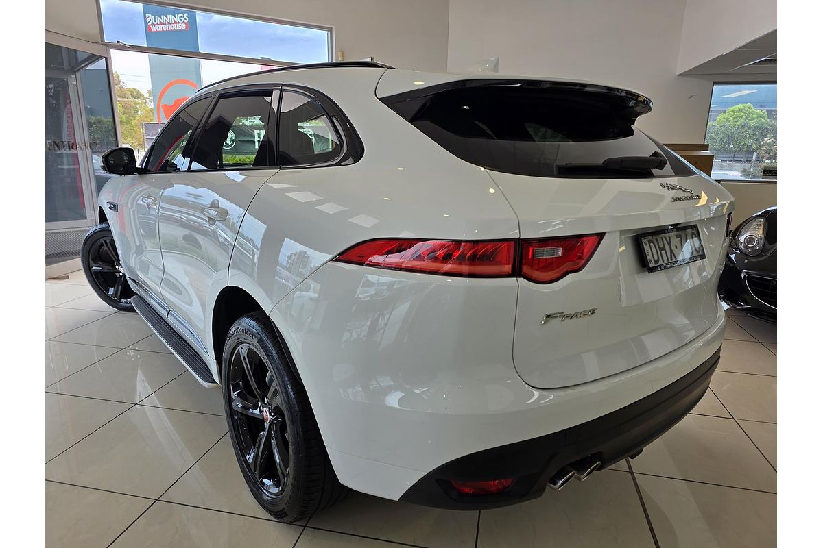 2016 Jaguar F-PACE 20d R-Sport X761