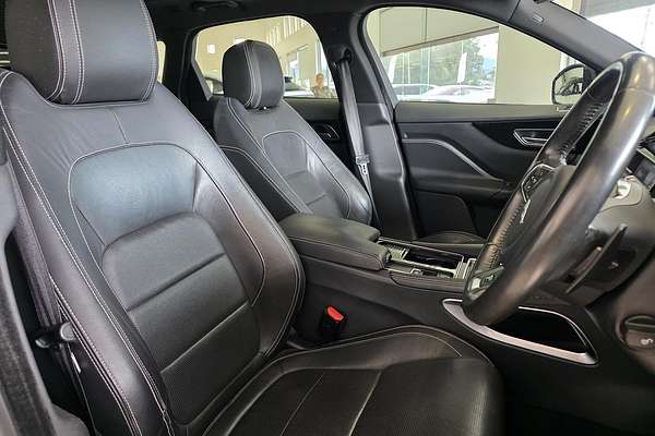 2016 Jaguar F-PACE 20d R-Sport X761