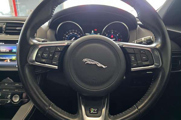 2016 Jaguar F-PACE 20d R-Sport X761
