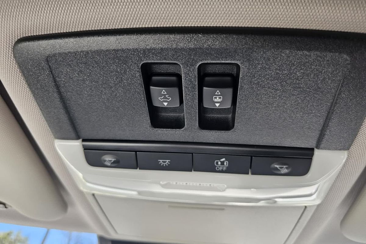 2024 Mitsubishi Outlander PHEV Exceed ZM