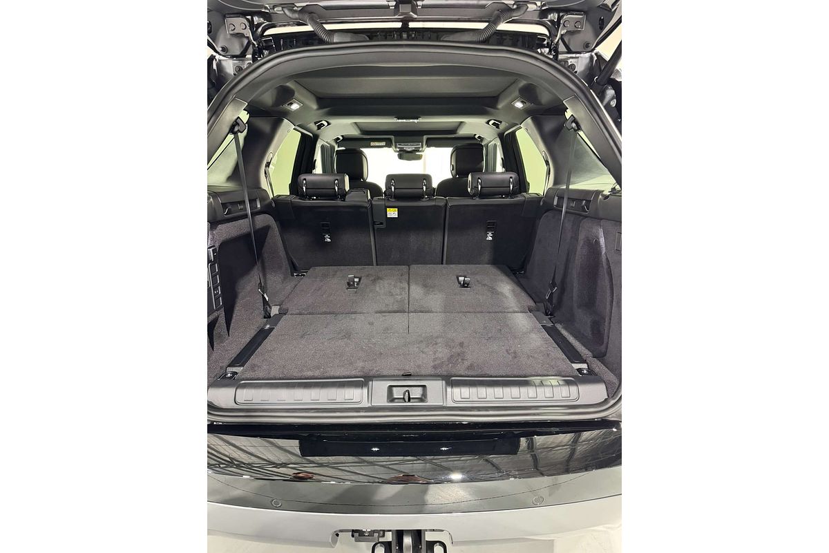 2025 Land Rover Discovery D350 Dynamic SE Series 5