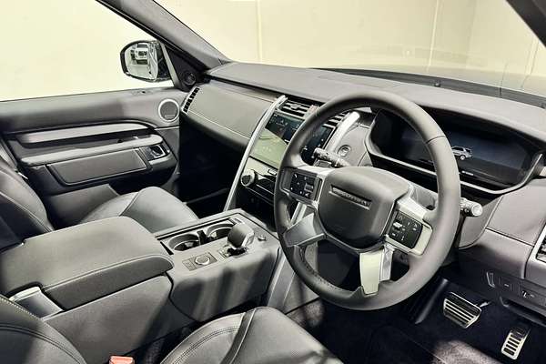 2025 Land Rover Discovery D350 Dynamic SE Series 5
