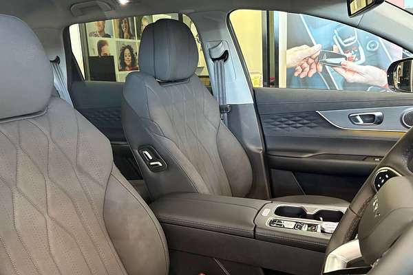 2025 Chery Tiggo 8 Super Hybrid Ultimate T31