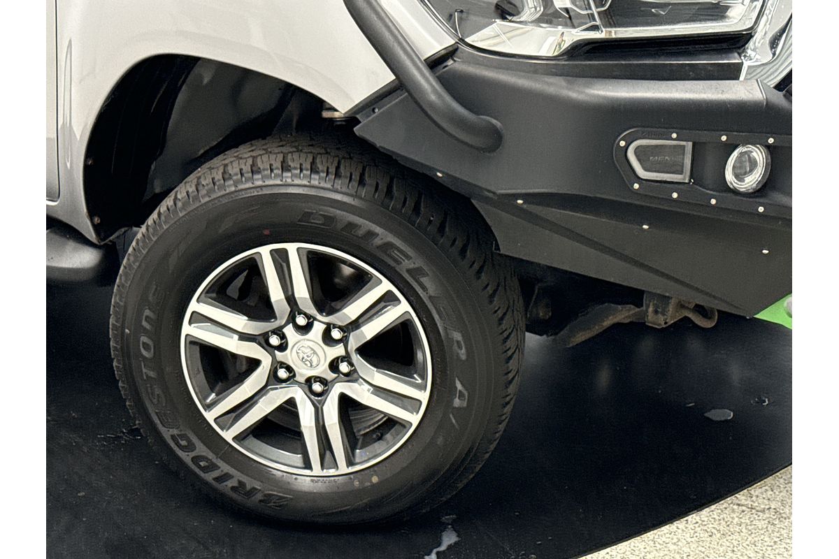 2020 Toyota Hilux SR5 GUN126R 4X4