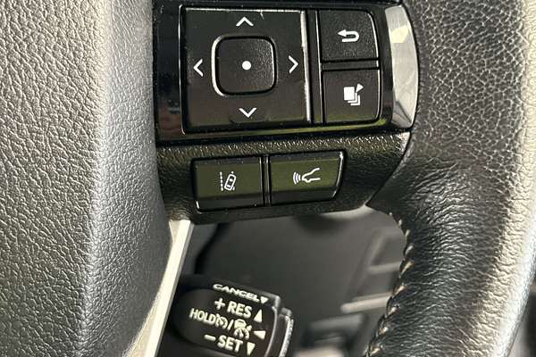 2020 Toyota Hilux SR5 GUN126R 4X4