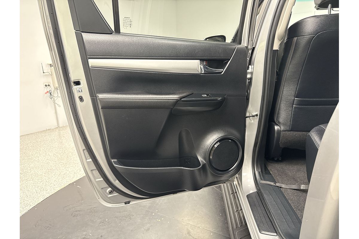 2020 Toyota Hilux SR5 GUN126R 4X4