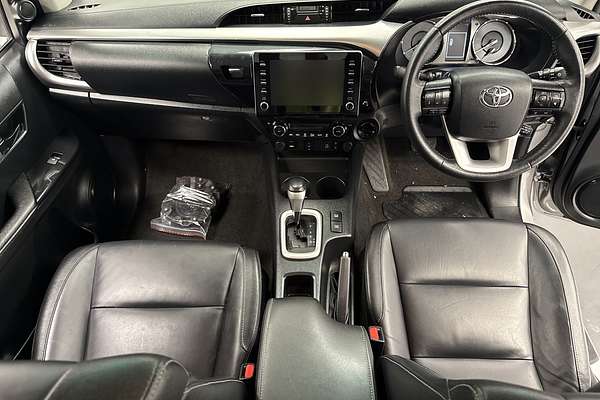 2020 Toyota Hilux SR5 GUN126R 4X4