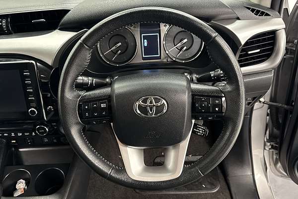 2020 Toyota Hilux SR5 GUN126R 4X4