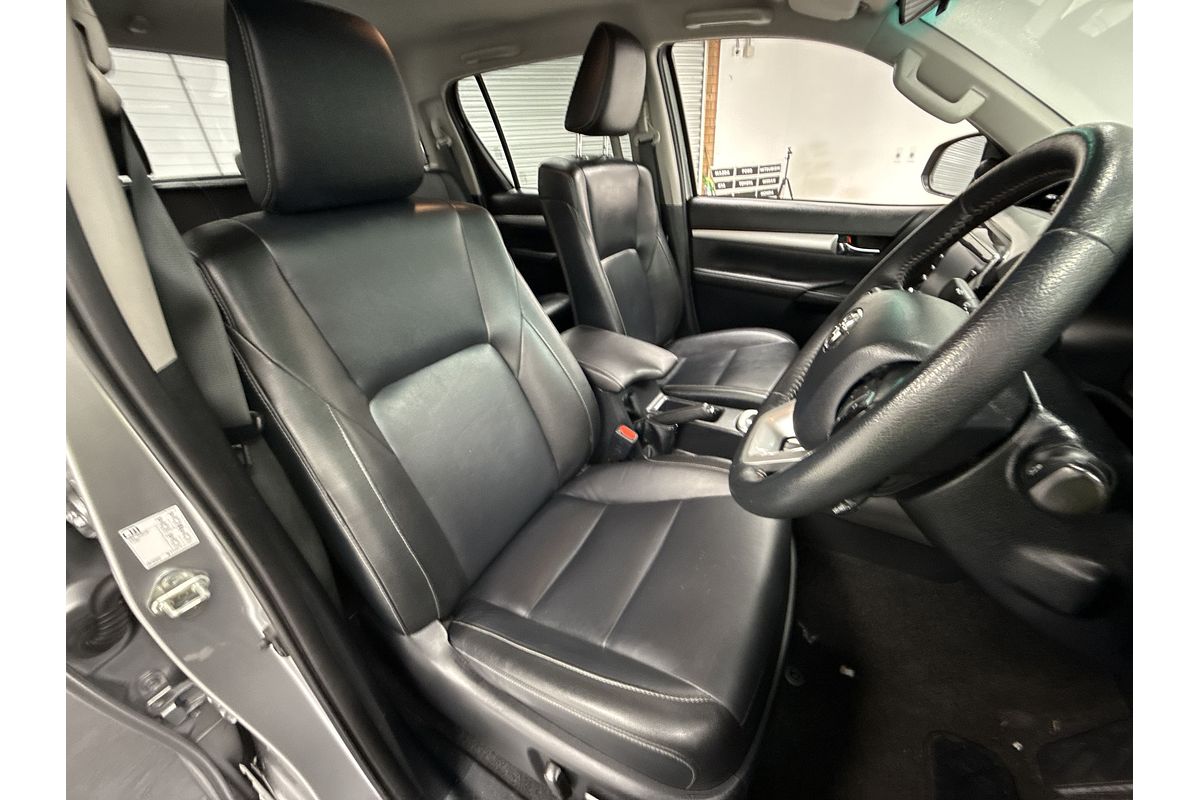 2020 Toyota Hilux SR5 GUN126R 4X4