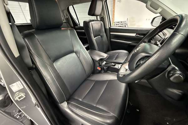 2020 Toyota Hilux SR5 GUN126R 4X4